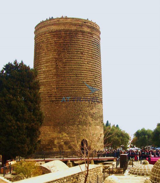 thành cổ BaKu, Cung điện Shirvanshah và tháp Maiden ở Azerbaijan 