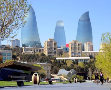 Baku – thành phố đầy gió và lửa, nơi văn hóa phương Đông và phương Tây hòa quyện thành một