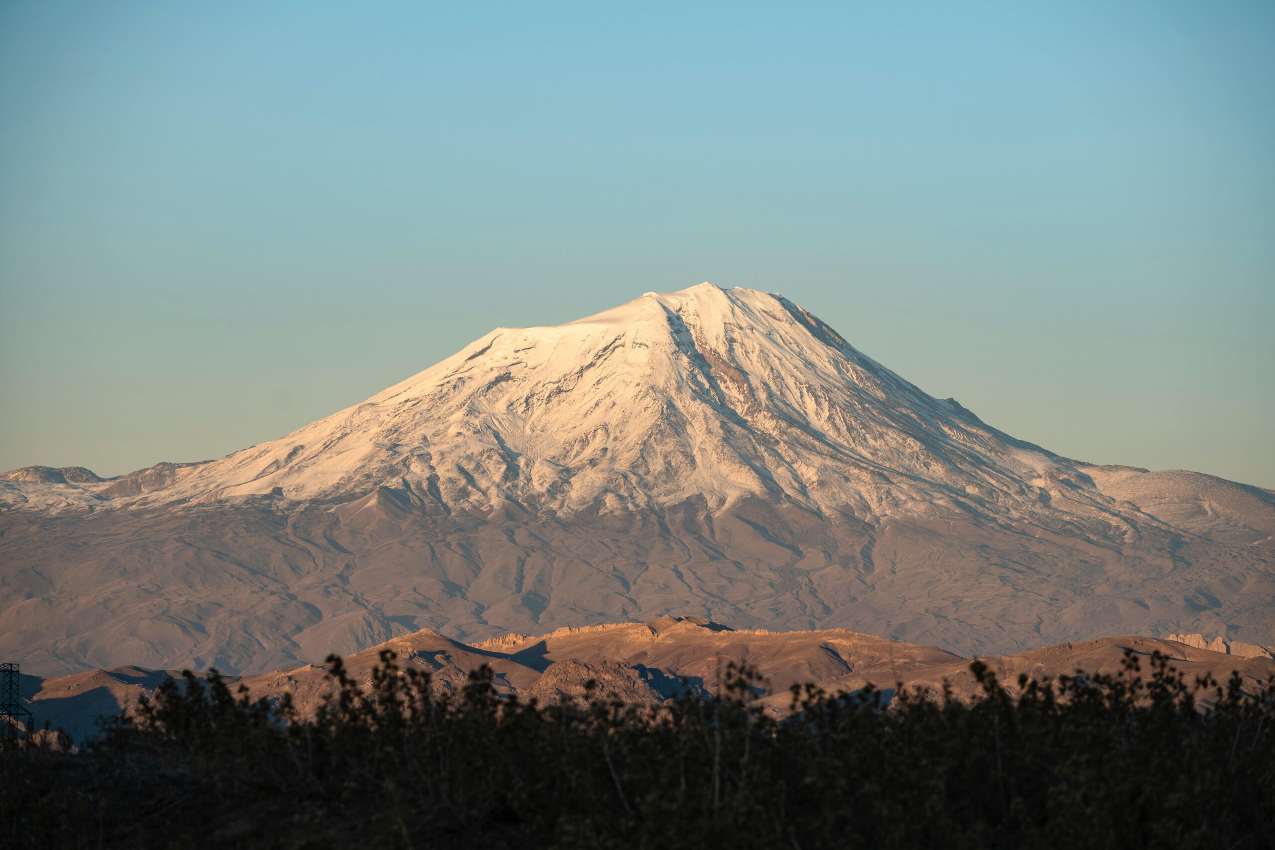 Du Lịch Armenia, chiêm ngưỡng cảnh quan ngoạn mục của núi Ararat