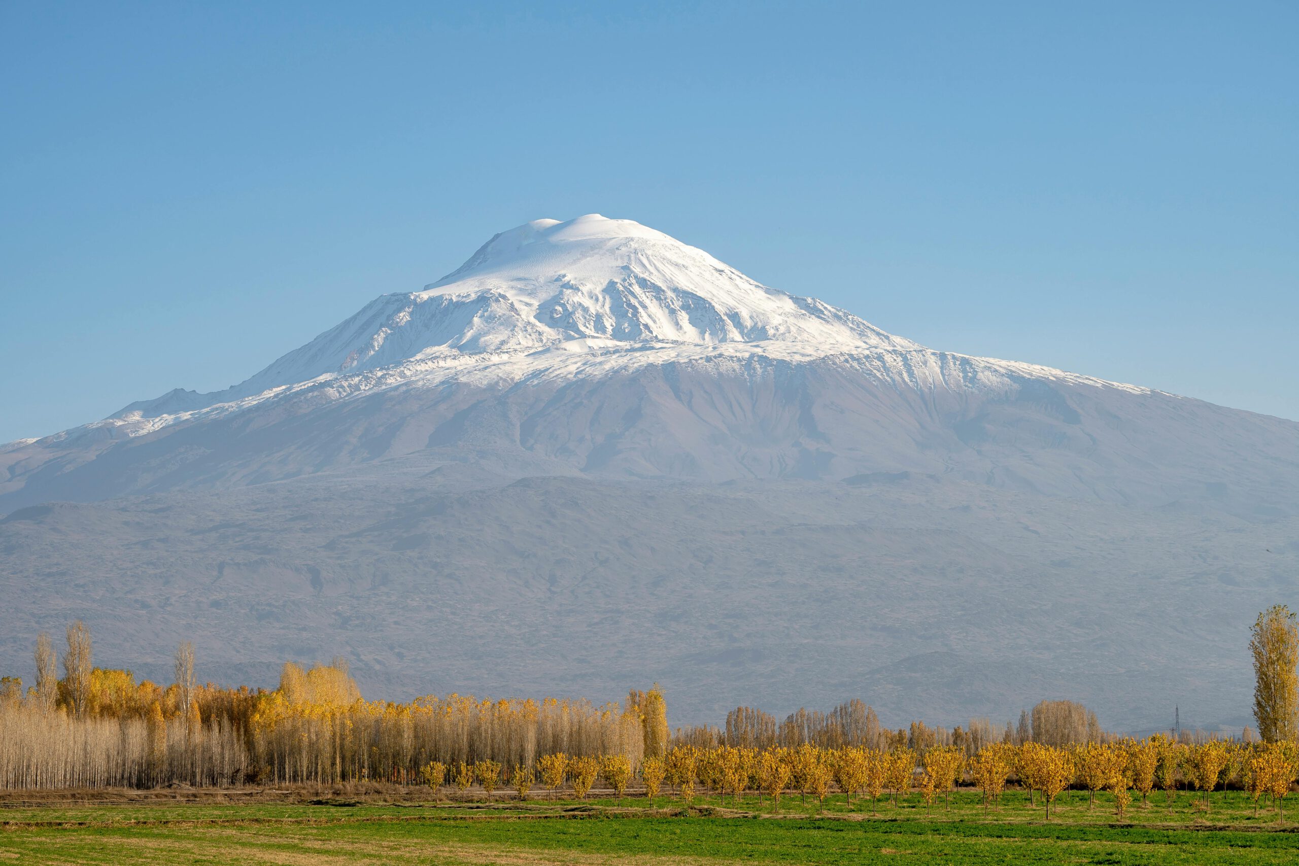 Du Lịch Armenia, chiêm ngưỡng cảnh quan ngoạn mục của núi Ararat