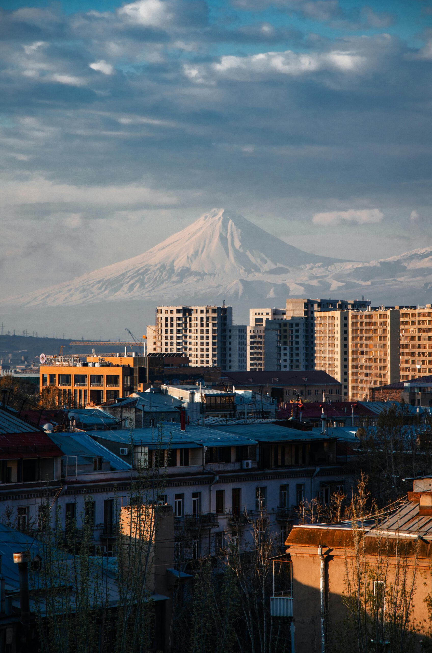 Du Lịch Armenia, chiêm ngưỡng cảnh quan ngoạn mục của núi Ararat