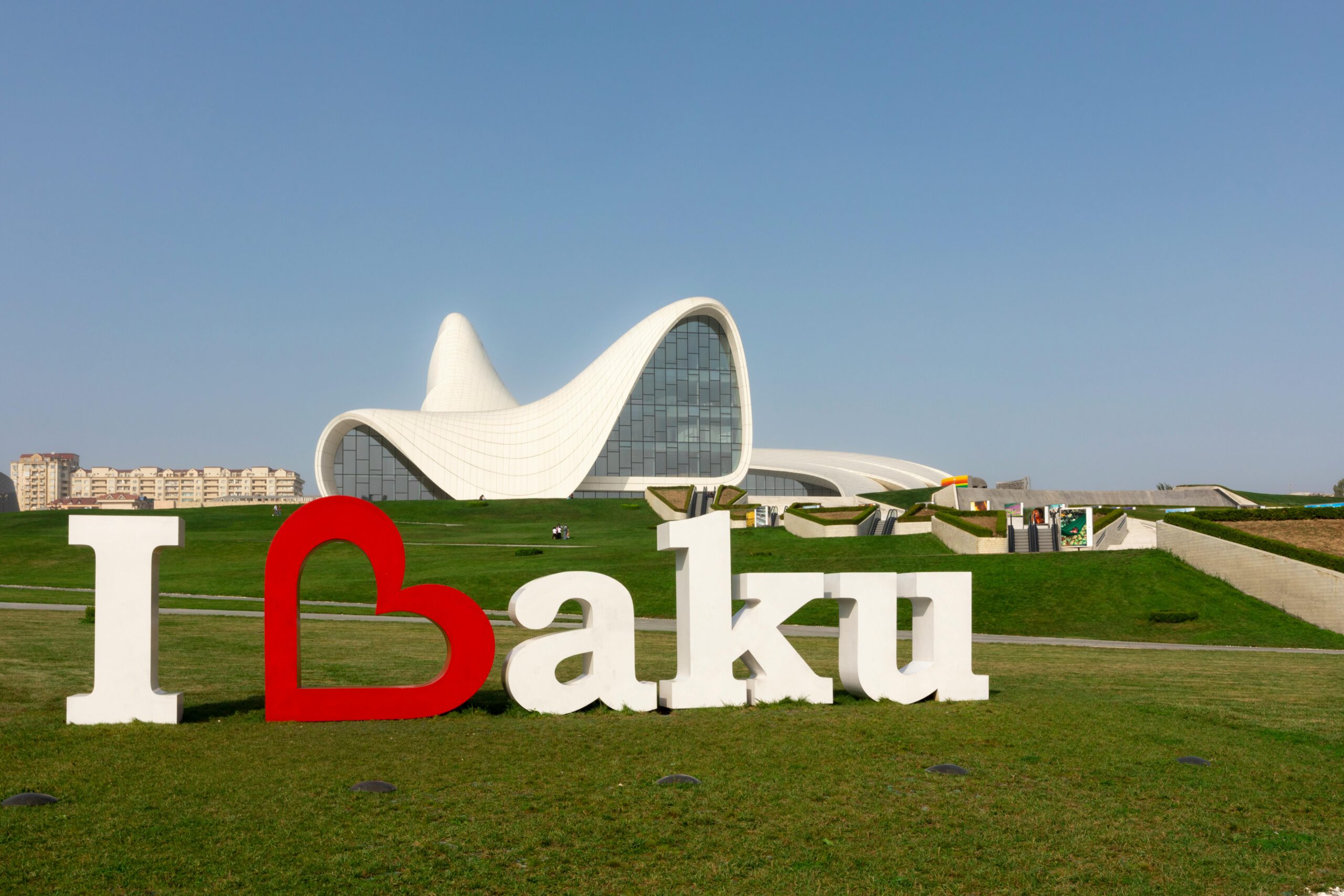 Baku – Thủ đô của Gió và Lửa của Azerbaijan