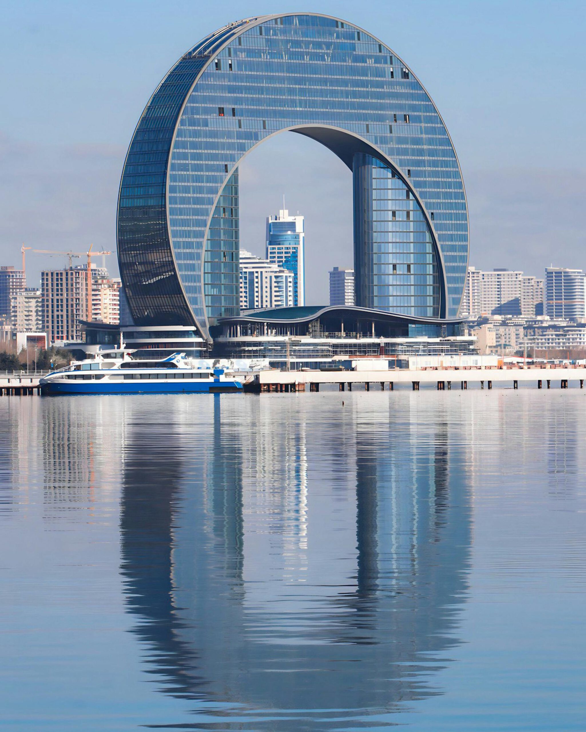 Baku – Thủ đô của Gió và Lửa của Azerbaijan