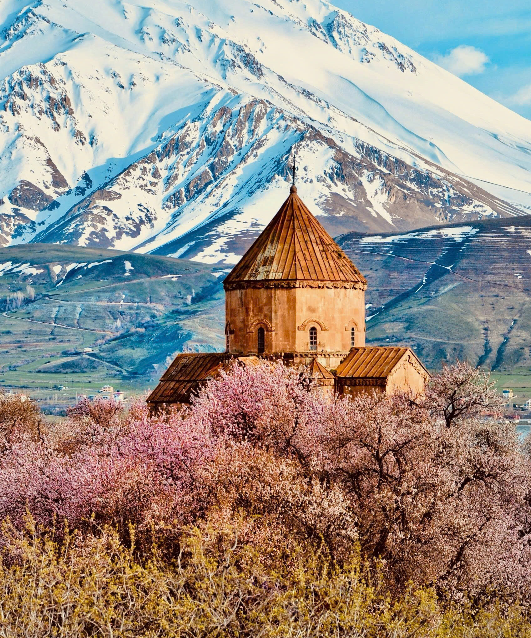 Du Lịch Kavkaz: Azerbaijan – Georgia – Armenia 2025 (KH từ Tp.Hồ Chí Minh)