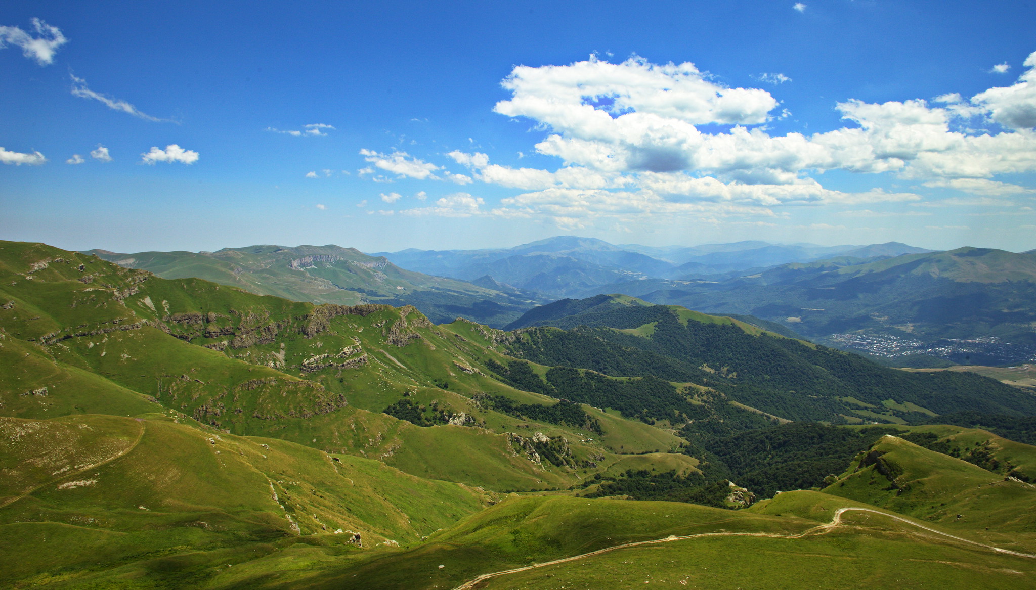 Khám phá các công viên quốc gia ở Armenia