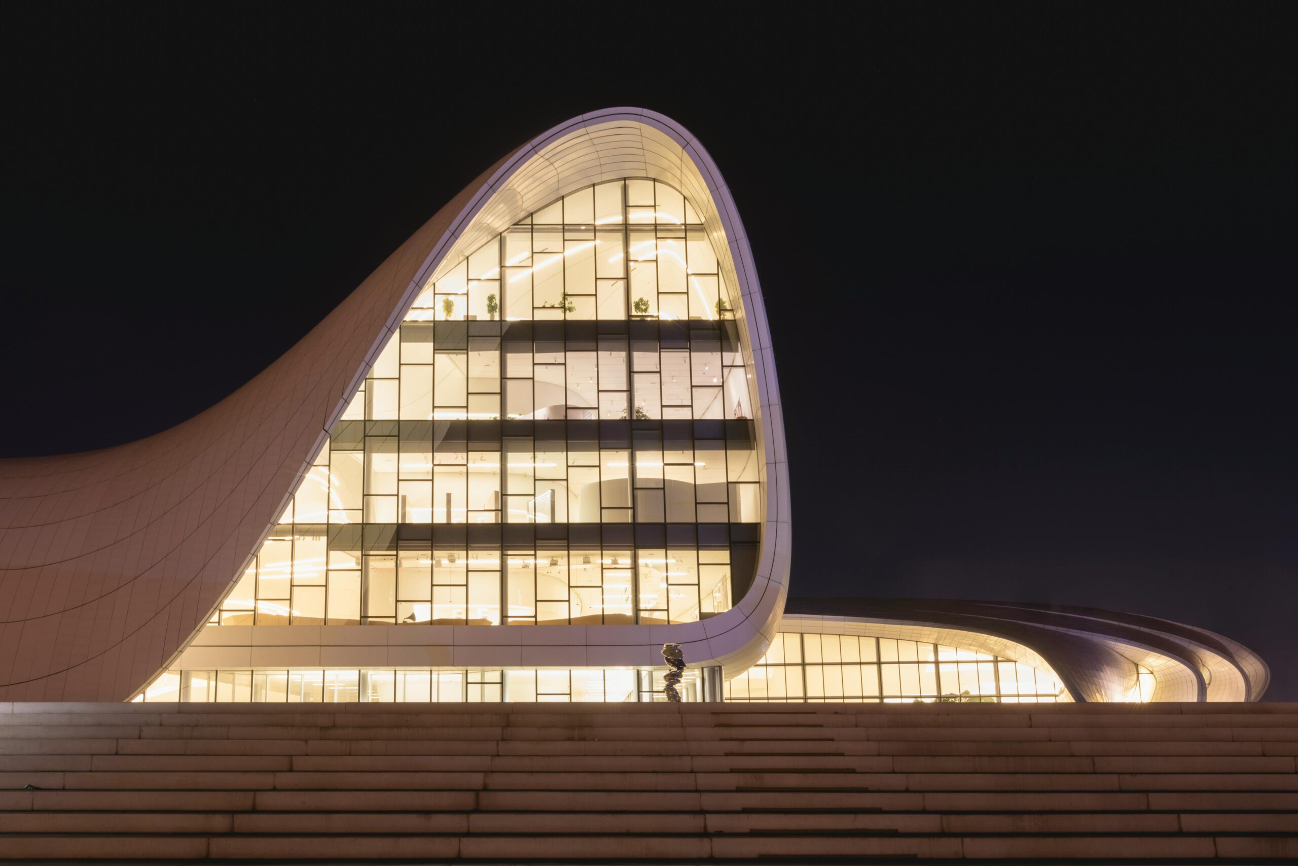 Trung tâm Heydar Aliyev: Biểu tượng cho sự đổi mới của Zaha Hadid