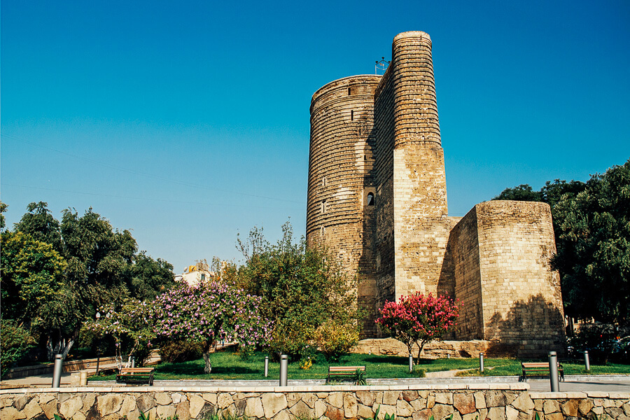 Tháp Maiden – Di sản UNESCO đầy bí ẩn của Azerbaijan Tháp Maiden – Di sản UNESCO đầy bí ẩn của Azerbaijan