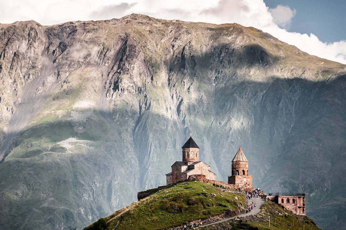 Du lịch Kazbegi: Viên ngọc Caucasus ẩn mình giữa Georgia